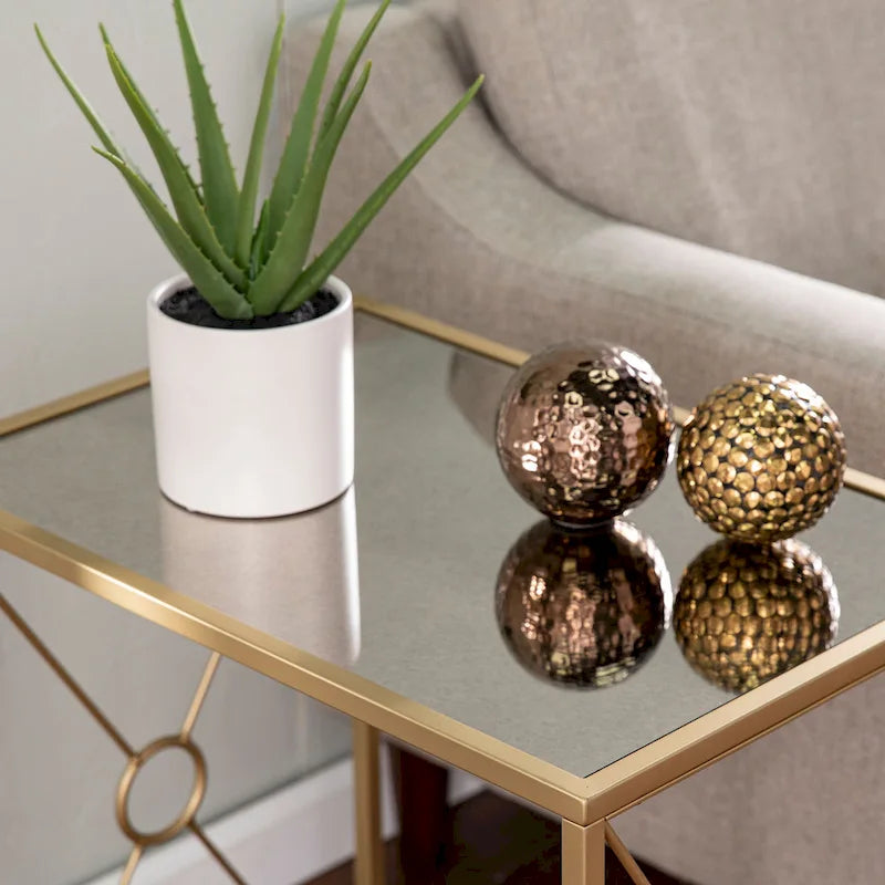 Mesa auxiliar de metal dorado de estilo transicional
