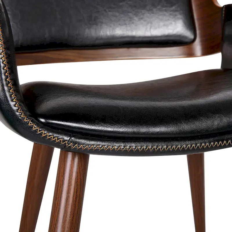 Silla de comedor de mediados de siglo de piel sintética con patas de metal