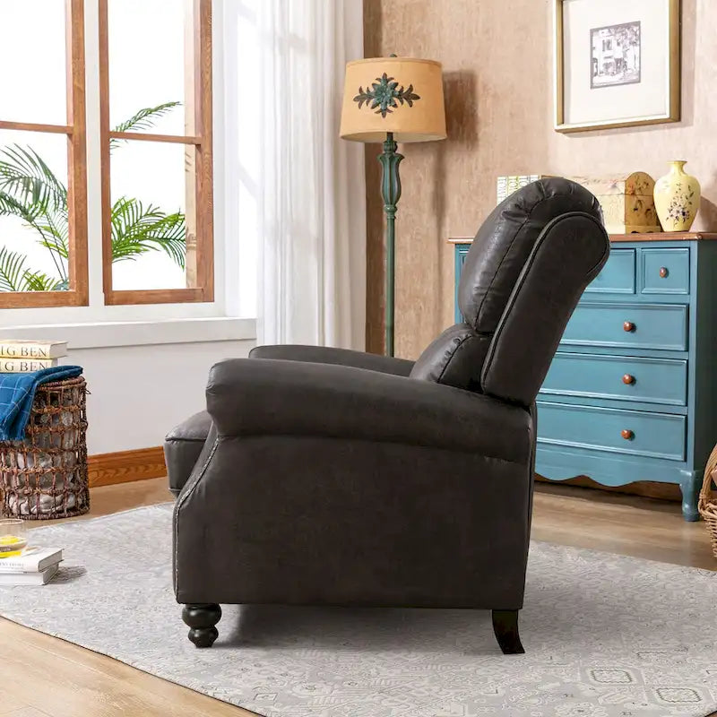 Club reclinable Armchair Pushback con decoración de remaches